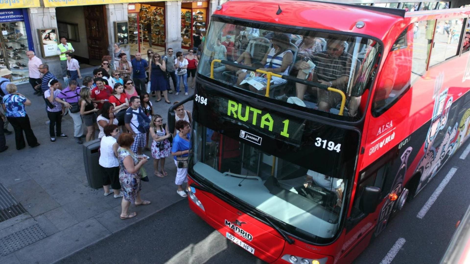 Madrid City Tour - Hop-on Hop-off Bus Tour - image 4